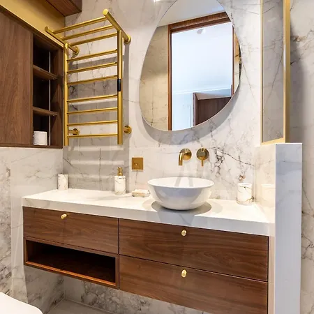 Mid Term L Luxury And Cozy * Париж