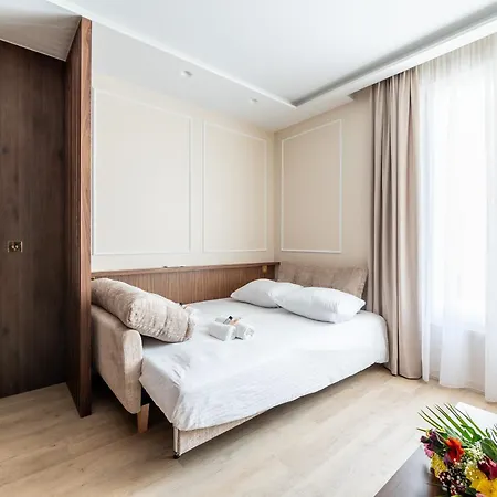 Mid Term L Luxury And Cozy *